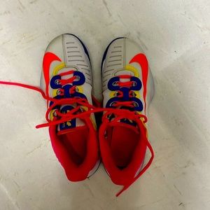Nike pickeball Shoes with Red and Blue Accents